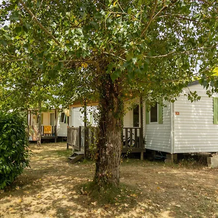 Mobil-home 4 Personnes *